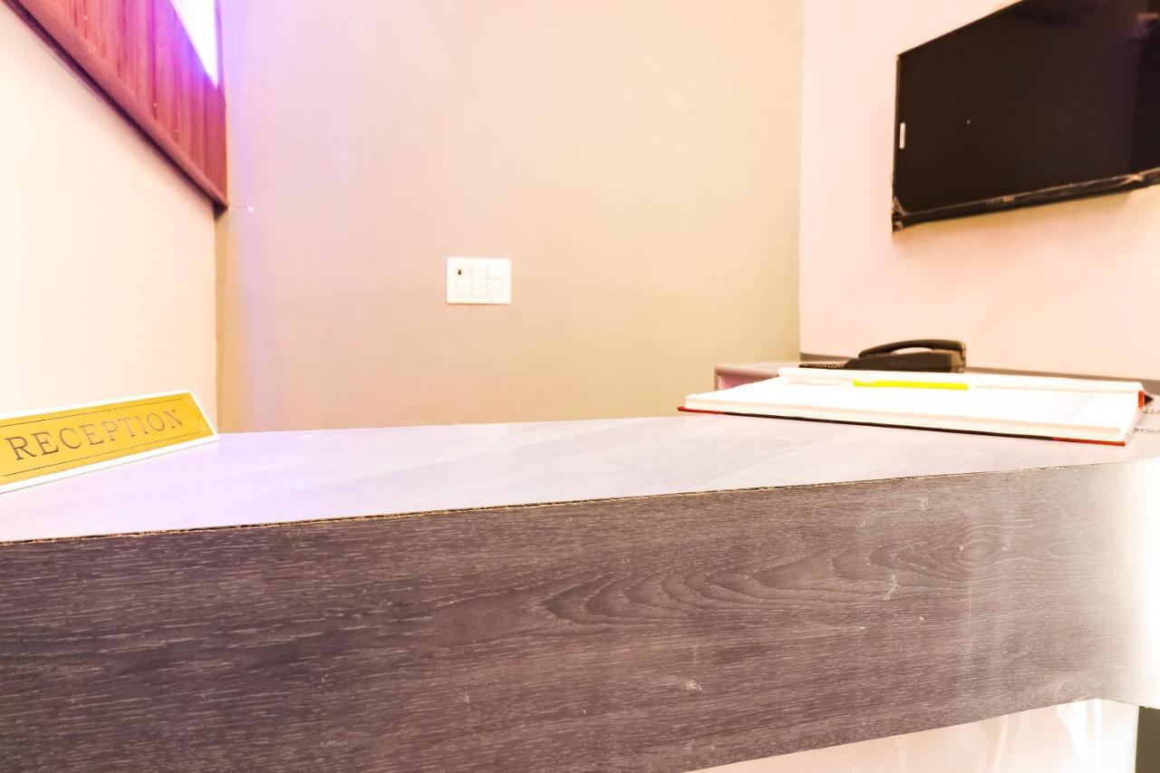 Rohtak Hotel O Sheela מראה חיצוני תמונה