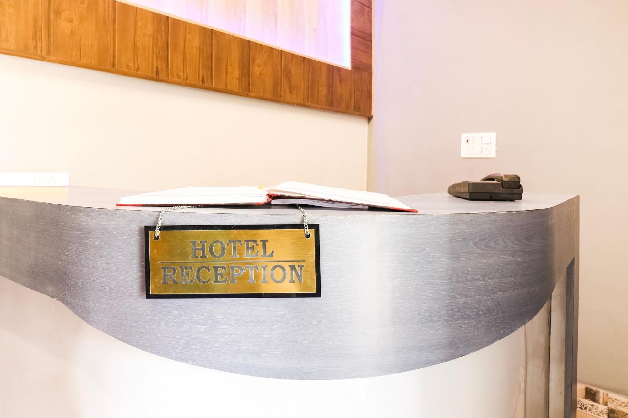 Rohtak Hotel O Sheela מראה חיצוני תמונה