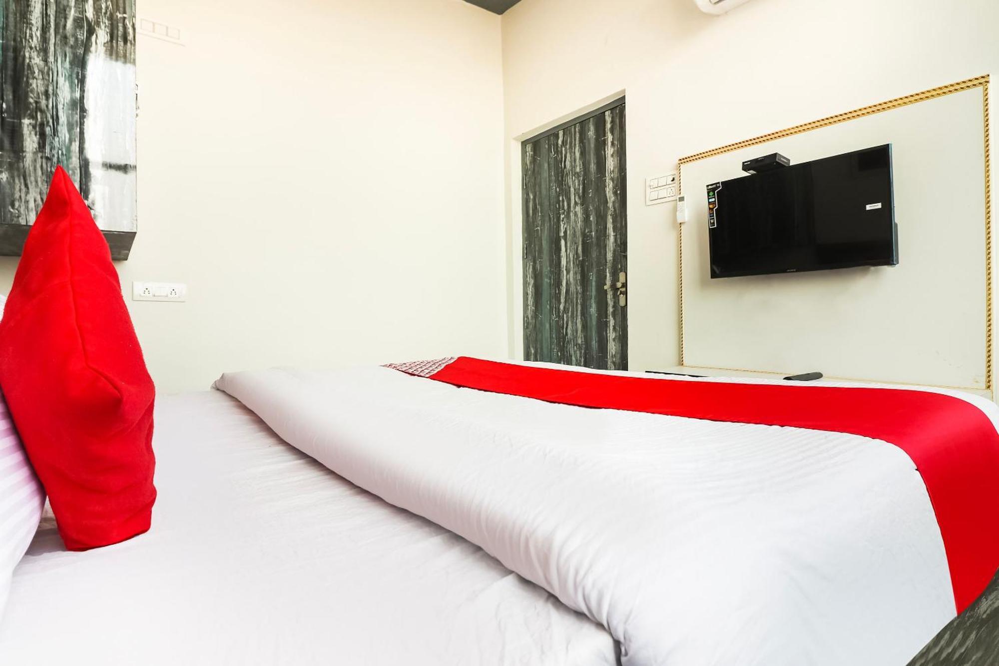 Rohtak Hotel O Sheela מראה חיצוני תמונה