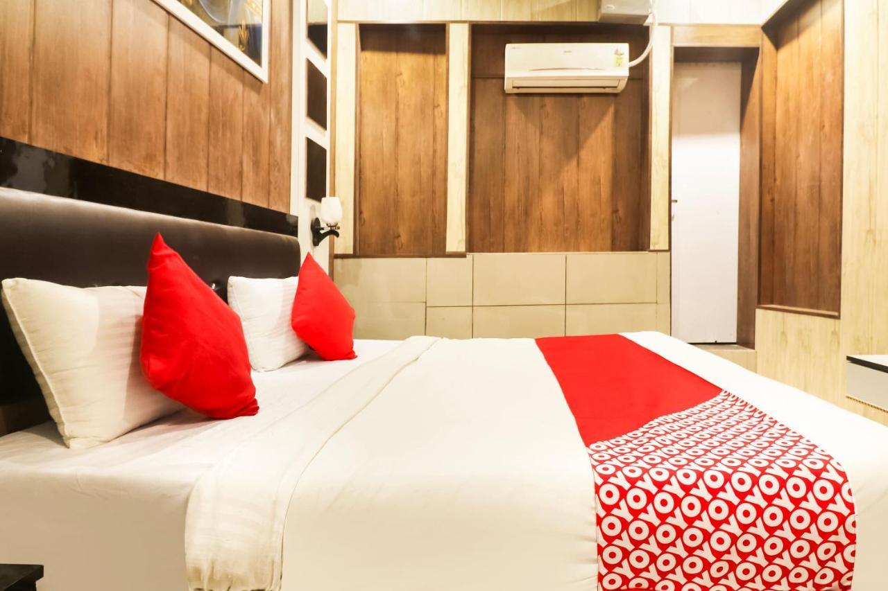 Rohtak Hotel O Sheela מראה חיצוני תמונה
